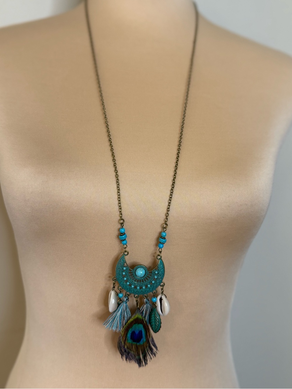 Coastal Cowgirl necklace peacock feather seashell embellishments 18” - Picture 2 of 8